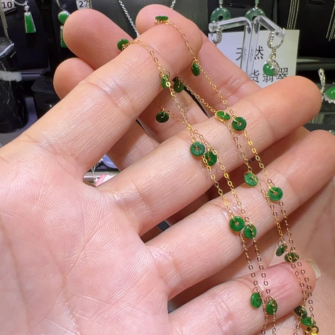 翡翠18K金镶嵌颈饰满天星