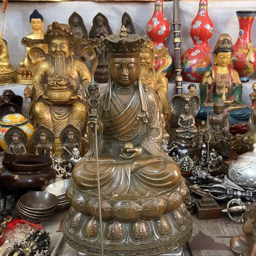 人**安阳光铜摆件，老杨黄铜摆件