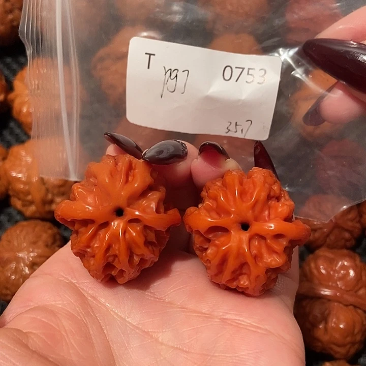 吊坠文玩核桃苹果园35