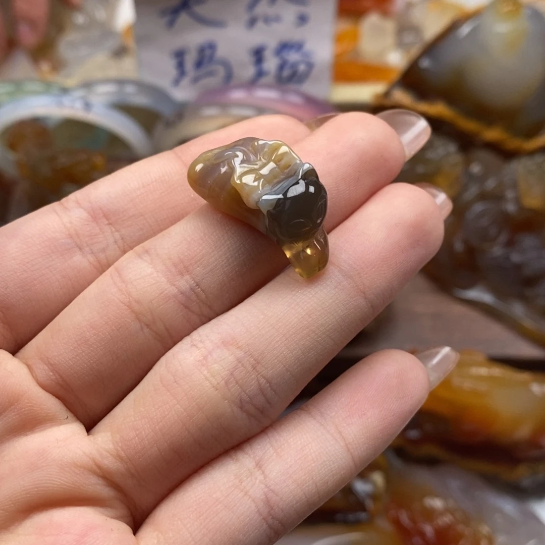 玛瑙/玉髓未镶嵌颈饰