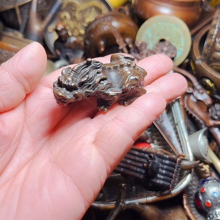 铜器制作精美精致