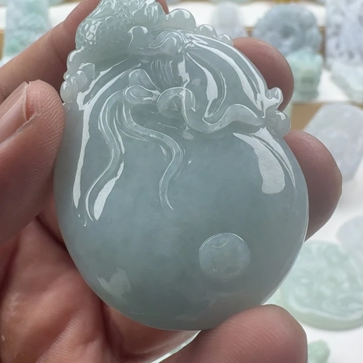 翡翠未镶嵌颈饰天然缅甸A货翡翠