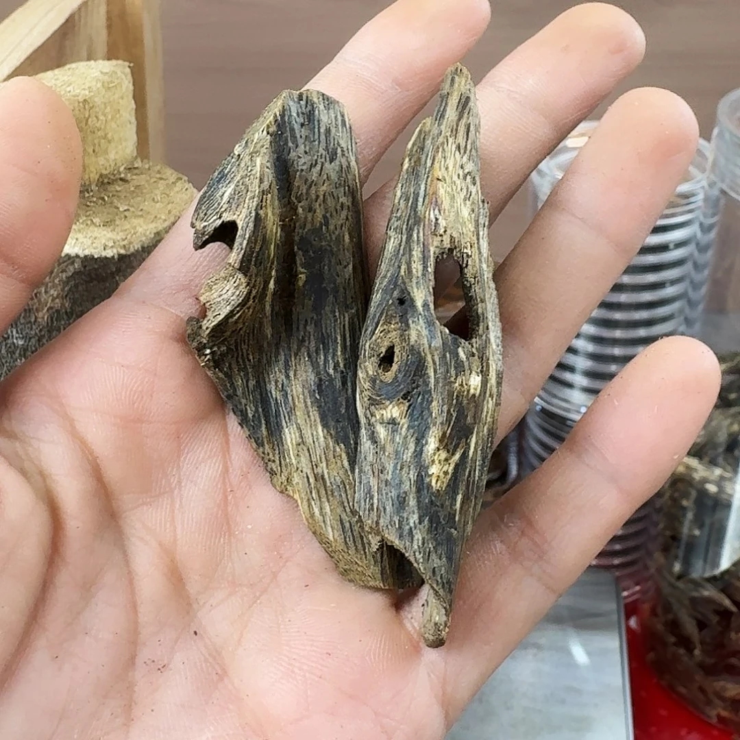 香料绿奇楠虫漏白棋8克