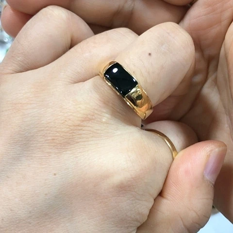 18K金镶嵌戒指翡翠缅甸天然A货翡翠