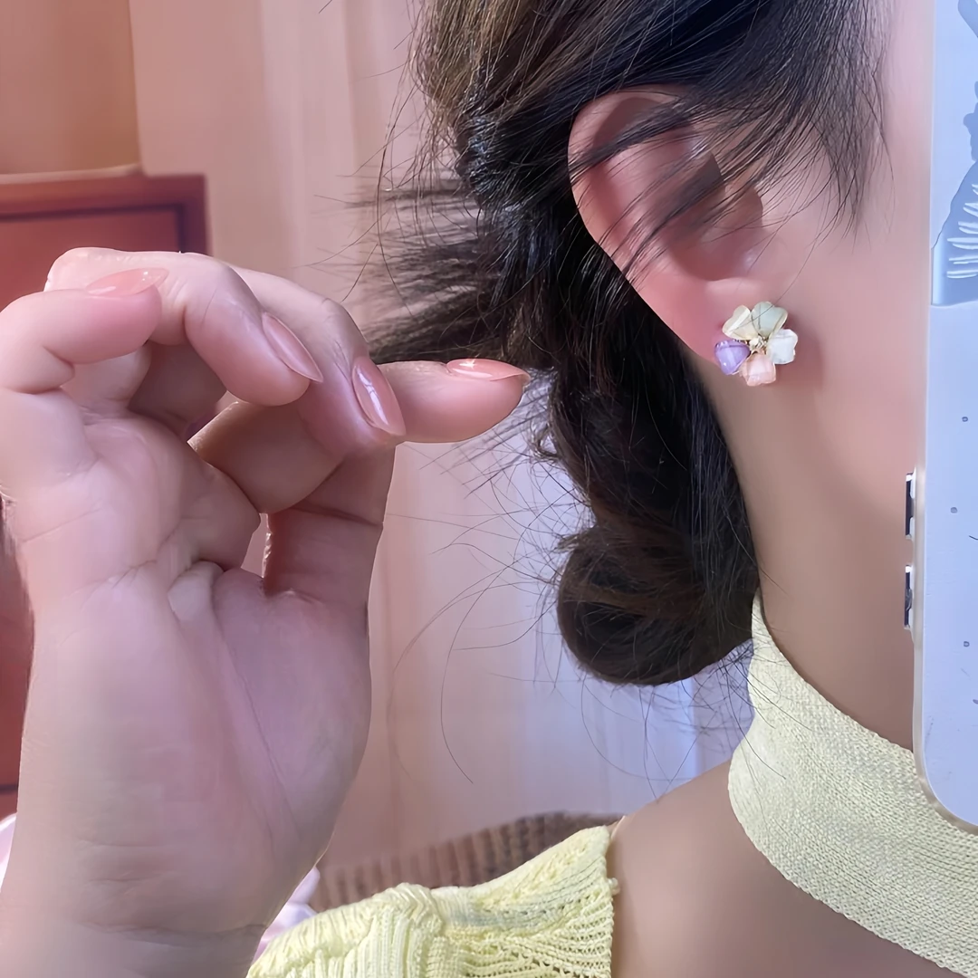 铜合金仿水晶耳饰 五彩花瓣耳钉设计感925银针耳环女个性百搭耳饰