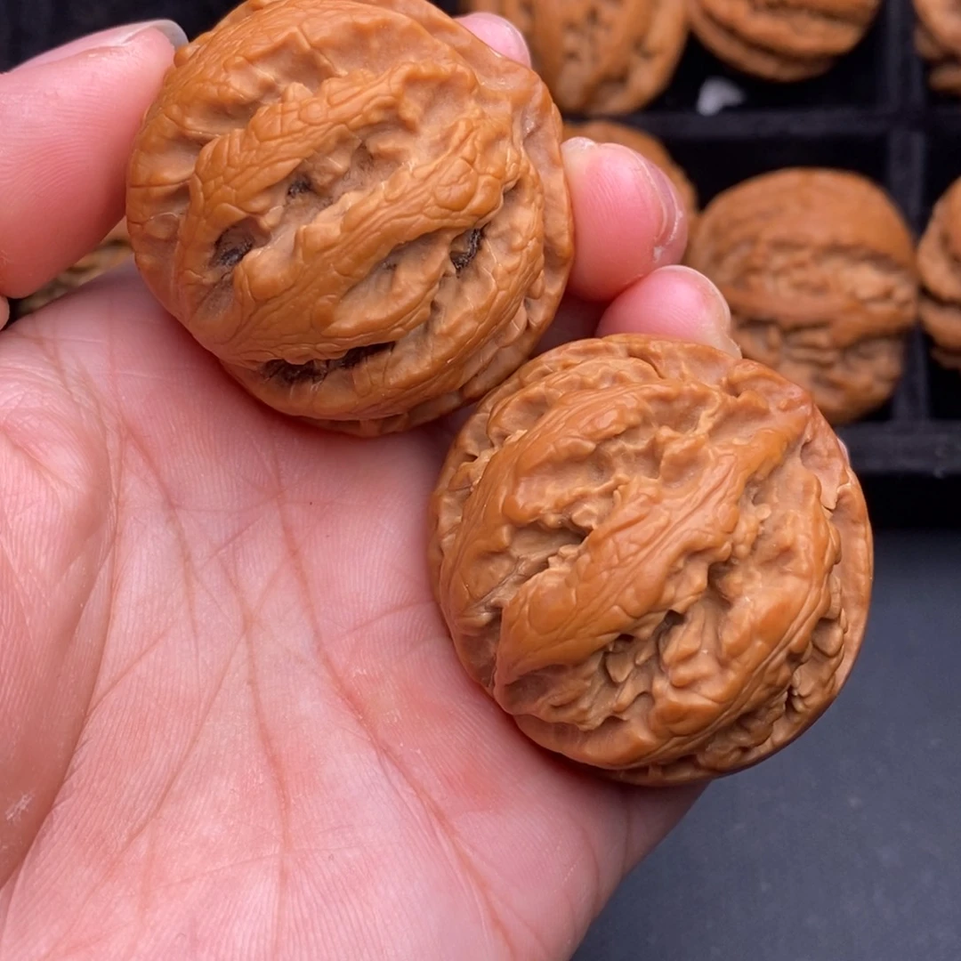 把件文玩核桃秦岭野生核桃