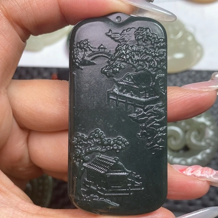 和田玉颈饰未镶嵌