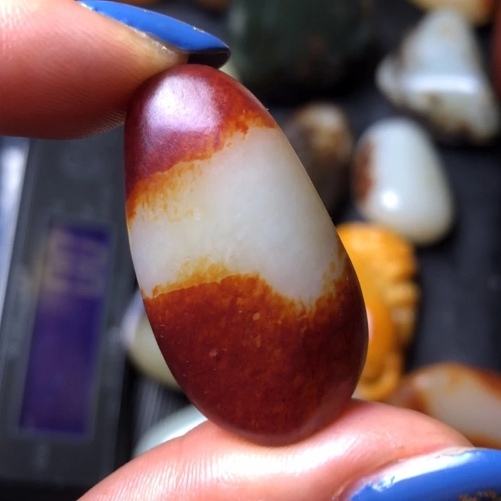 和田玉未镶嵌珠宝奇石