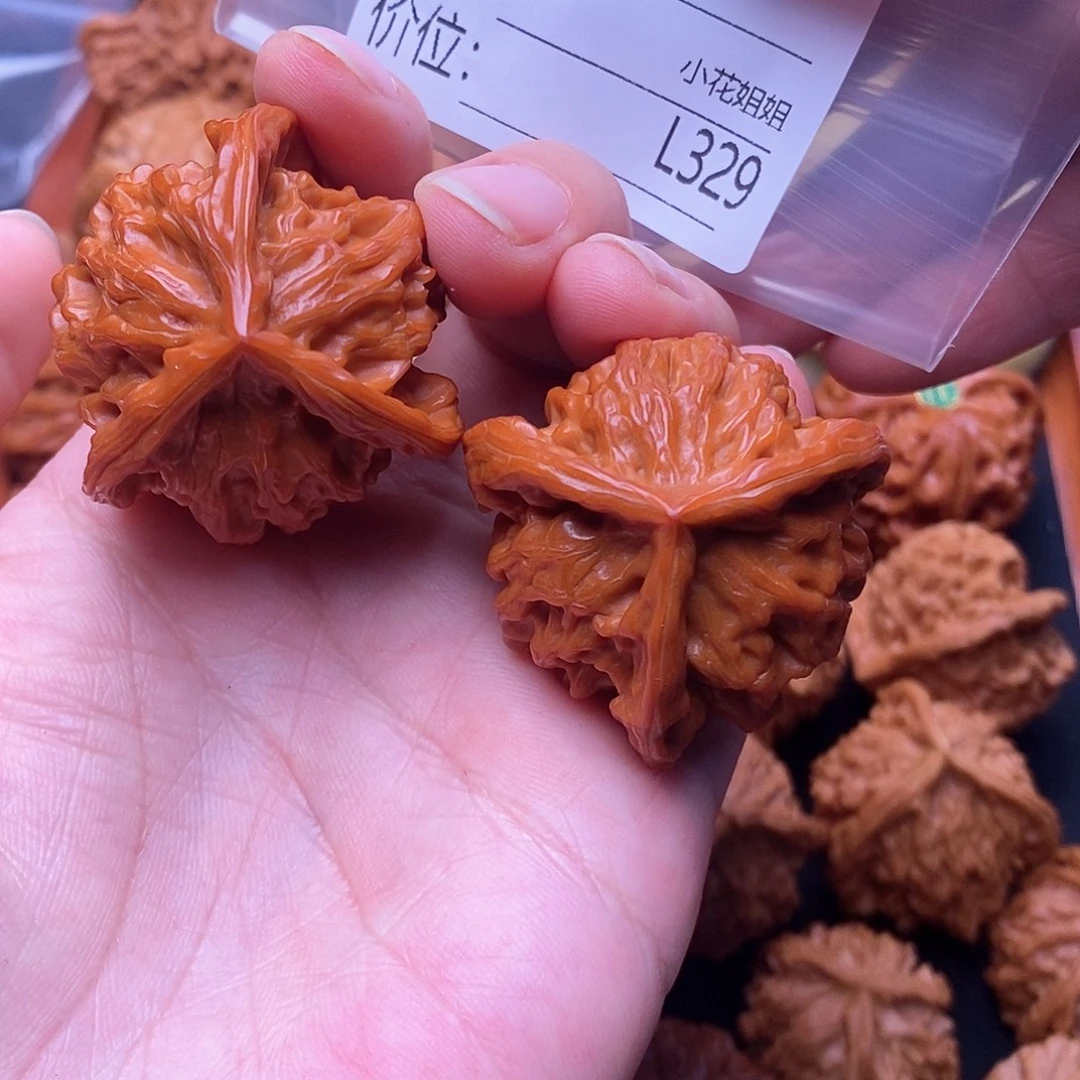 扎***木把件文玩核桃40精品三棱