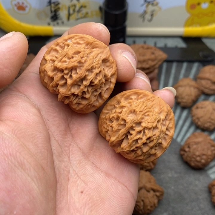 文玩核桃把件天地