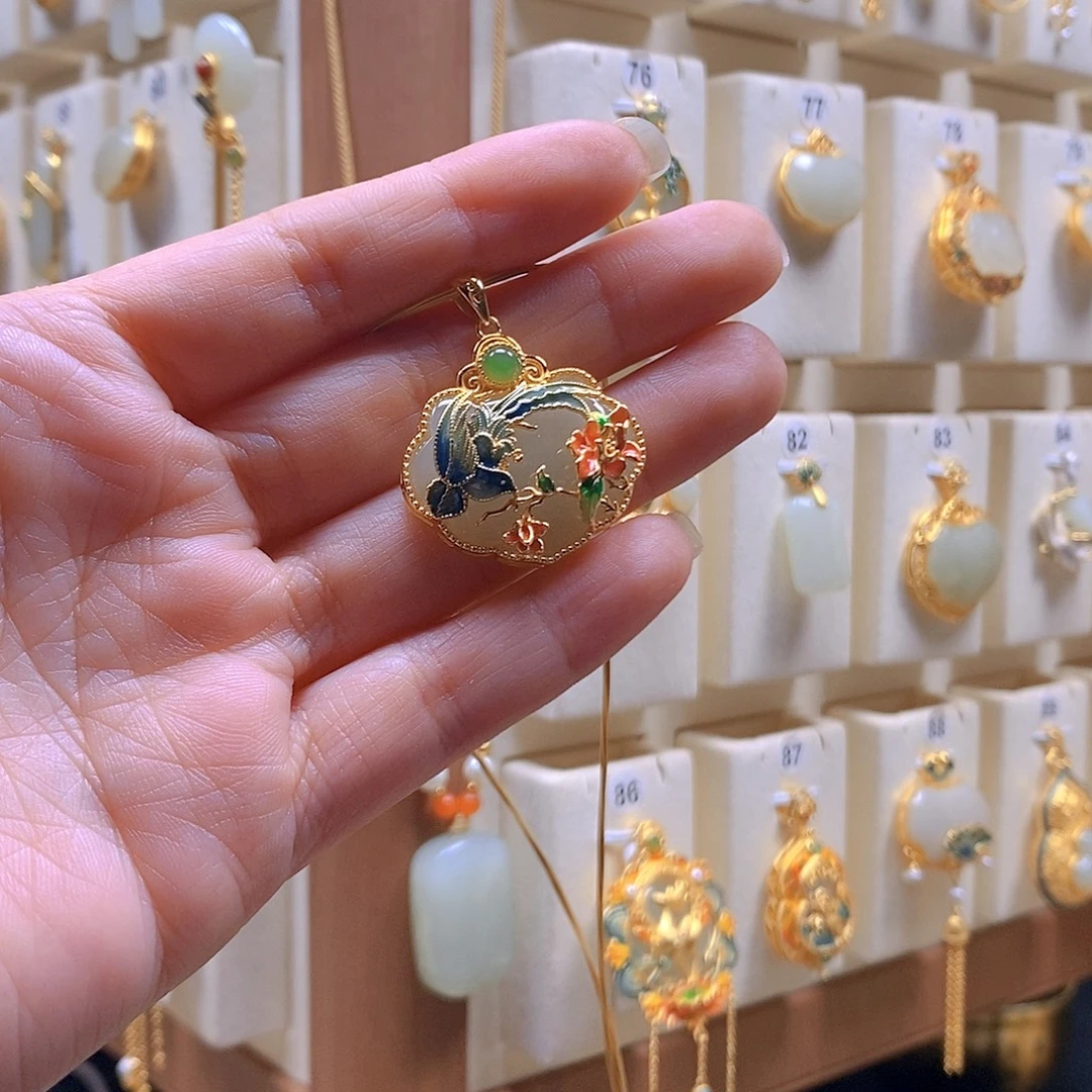 和田玉银S925镶嵌颈饰