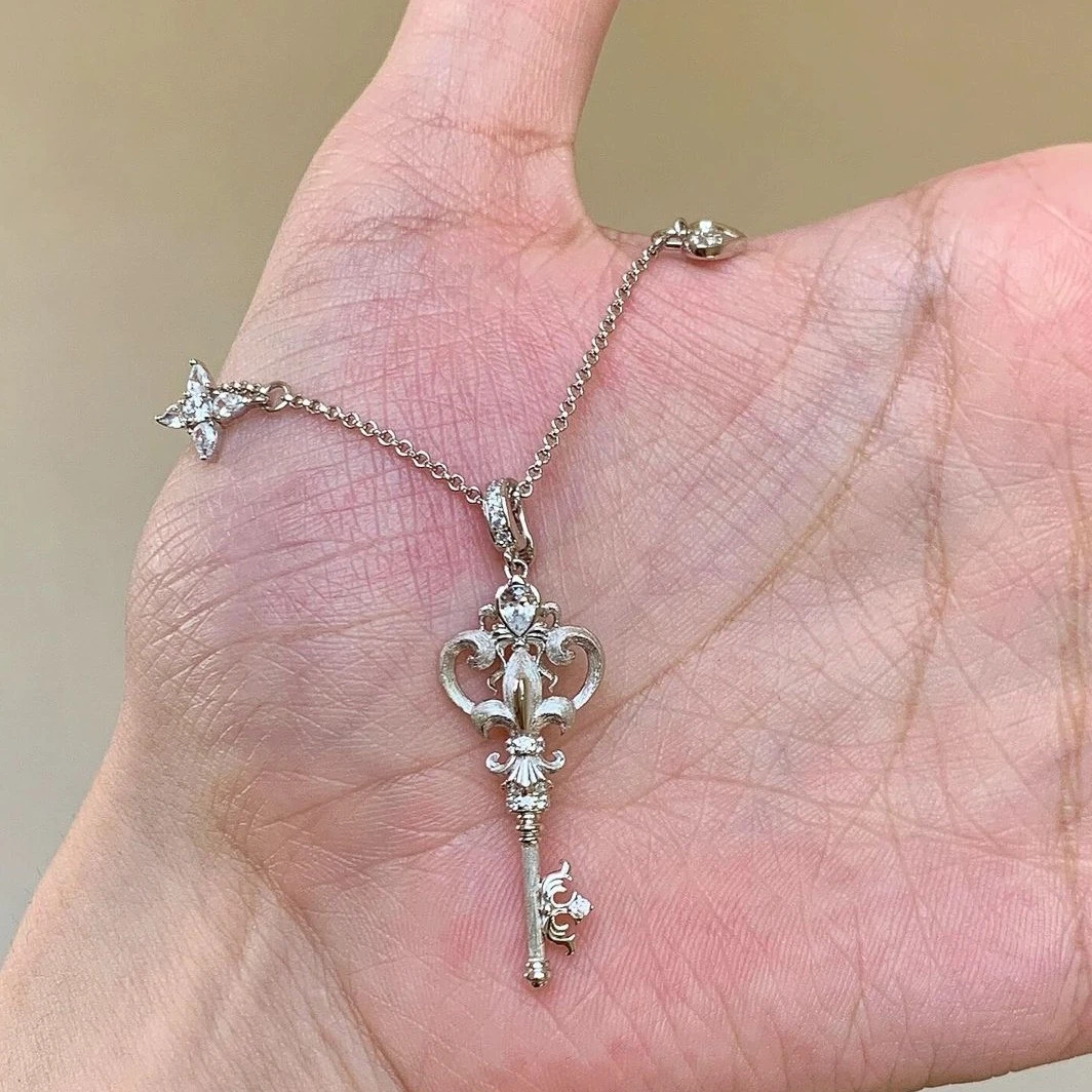 洗澡不掉色!超闪share鸢尾花钥匙项链复古小众设计毛衣链配饰