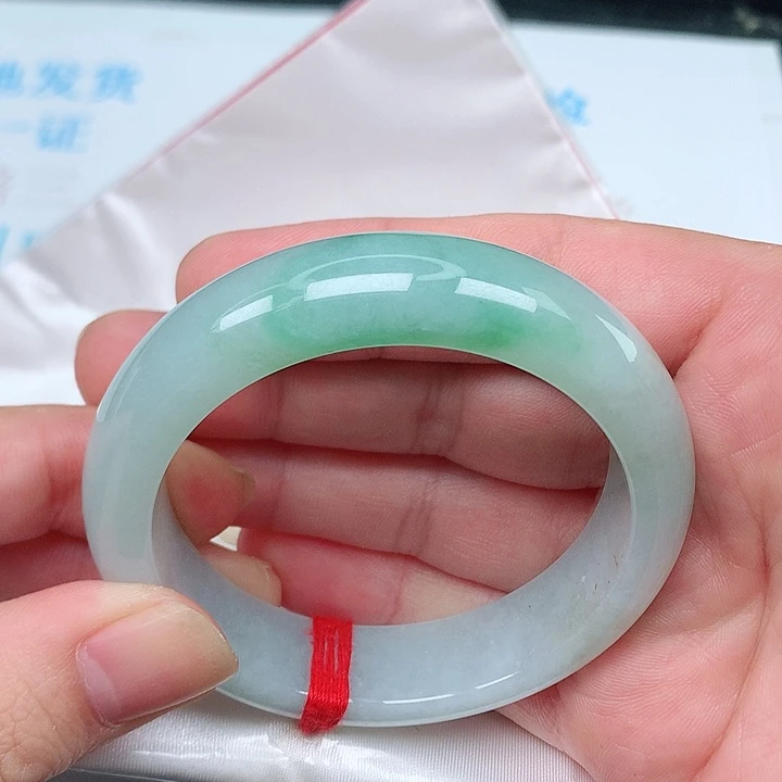 未镶嵌手镯翡翠天然