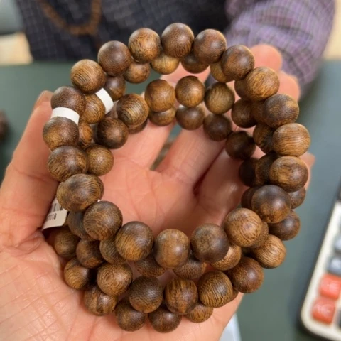 沉香手串红土乌身7克卡1.0多样性发1条