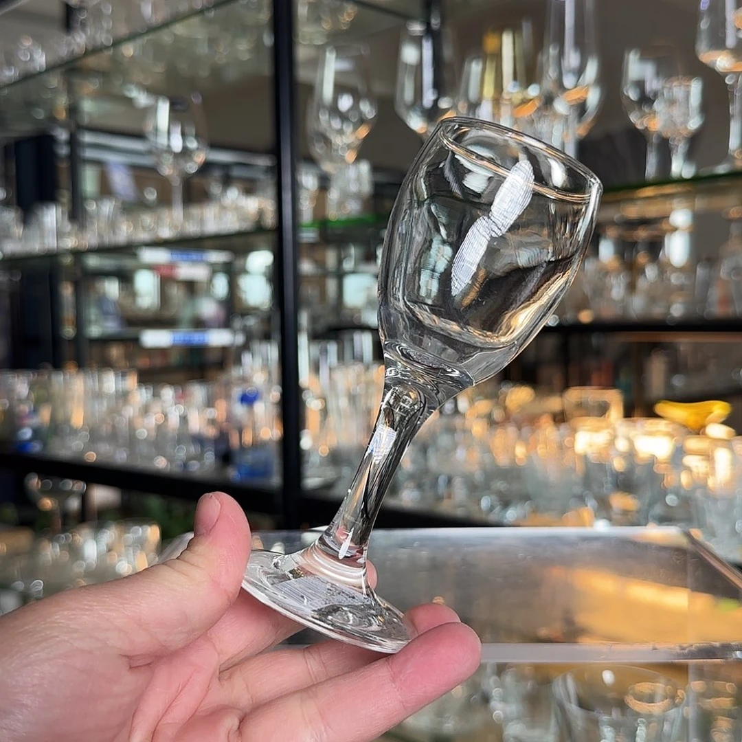 玻璃手柄款六个高脚白酒杯