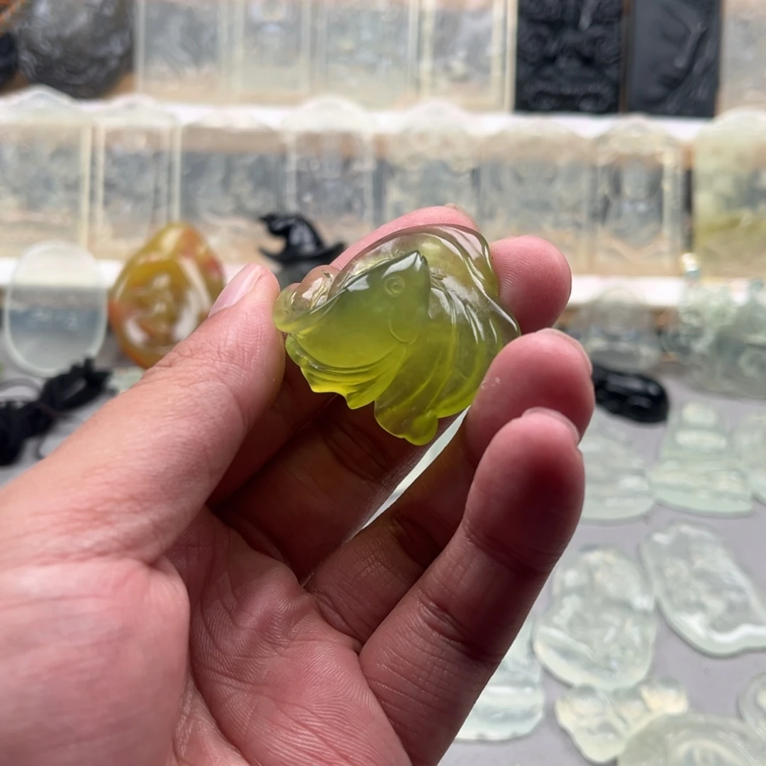 未镶嵌蛇纹石玉颈饰