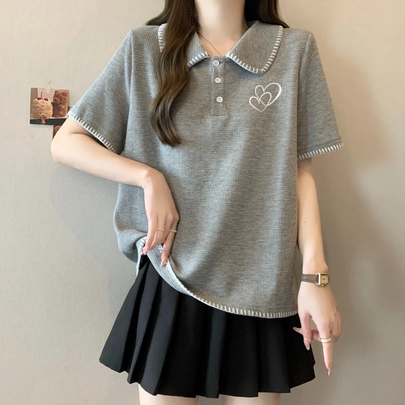 大码爱心刺绣POLO领正肩短袖T恤女夏季胖MM宽松显瘦百搭洋气上衣