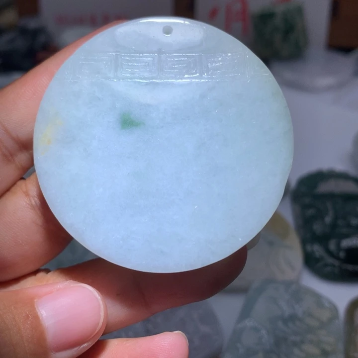 翡翠未镶嵌颈饰保真天然A货翡翠