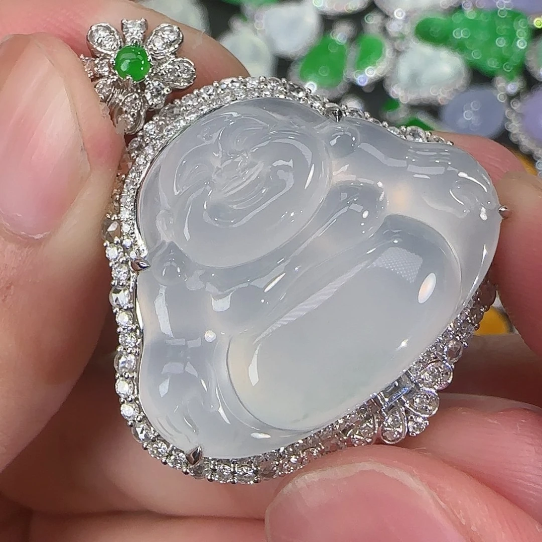 翡翠颈饰18K金镶嵌天然翡翠