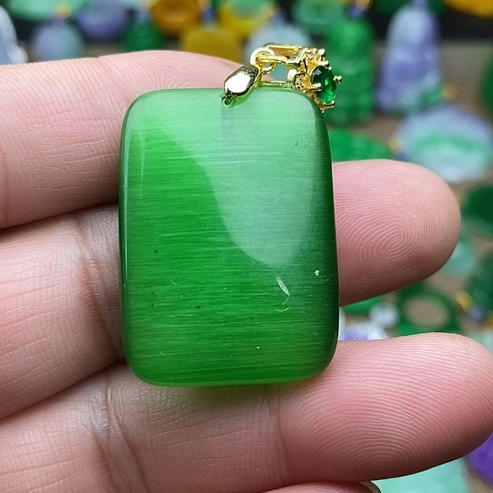 翡翠未镶嵌颈饰吊坠