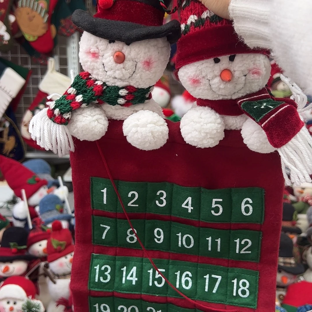 毛绒圣诞雪人挂历