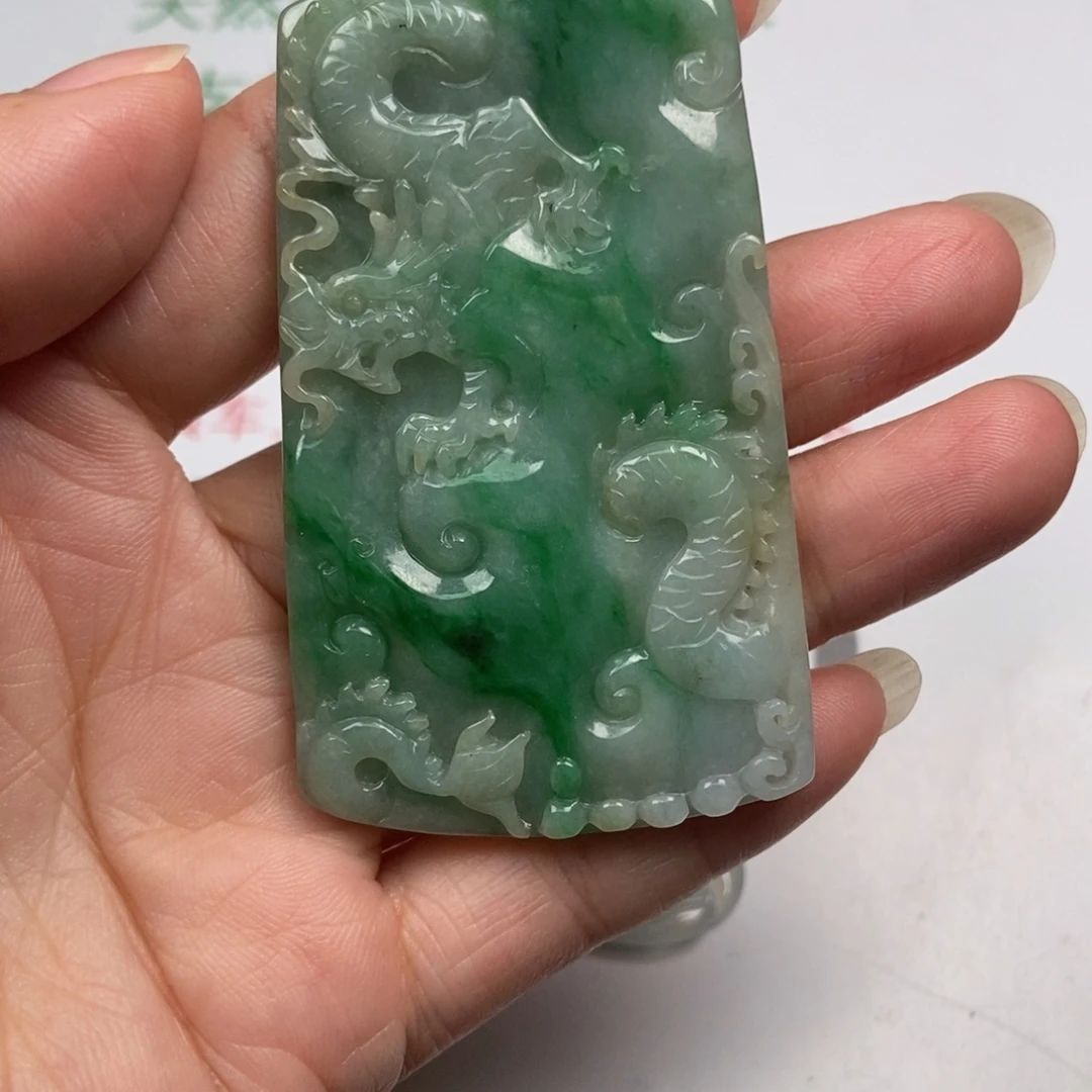 古***月翡翠未镶嵌颈饰翡翠