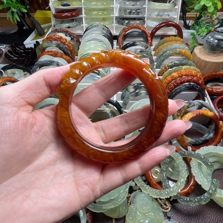 未镶嵌蛇纹石玉手镯?****