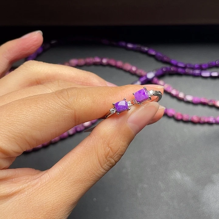 苏纪石（舒俱来）银S925镶嵌耳环