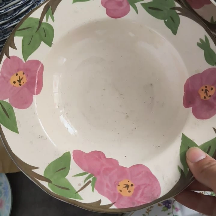 陶瓷盘子碗啥都有