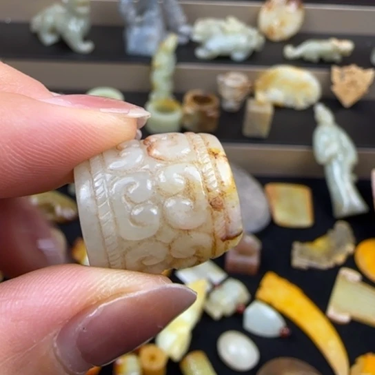 和田玉（糖玉）未镶嵌颈饰