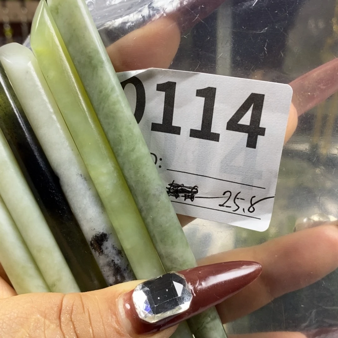 蛇纹石玉未镶嵌发饰