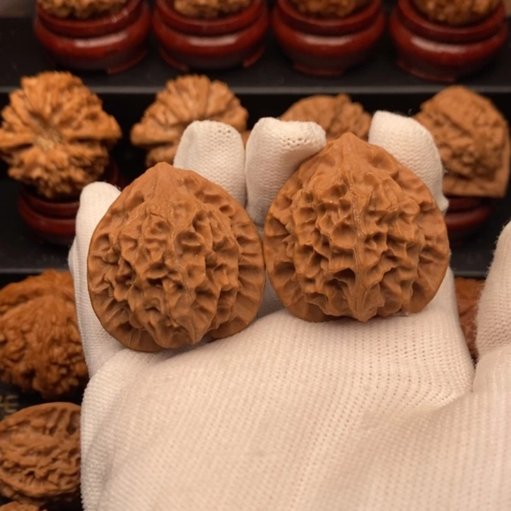 文玩核桃吊坠秦岭金公子38无修