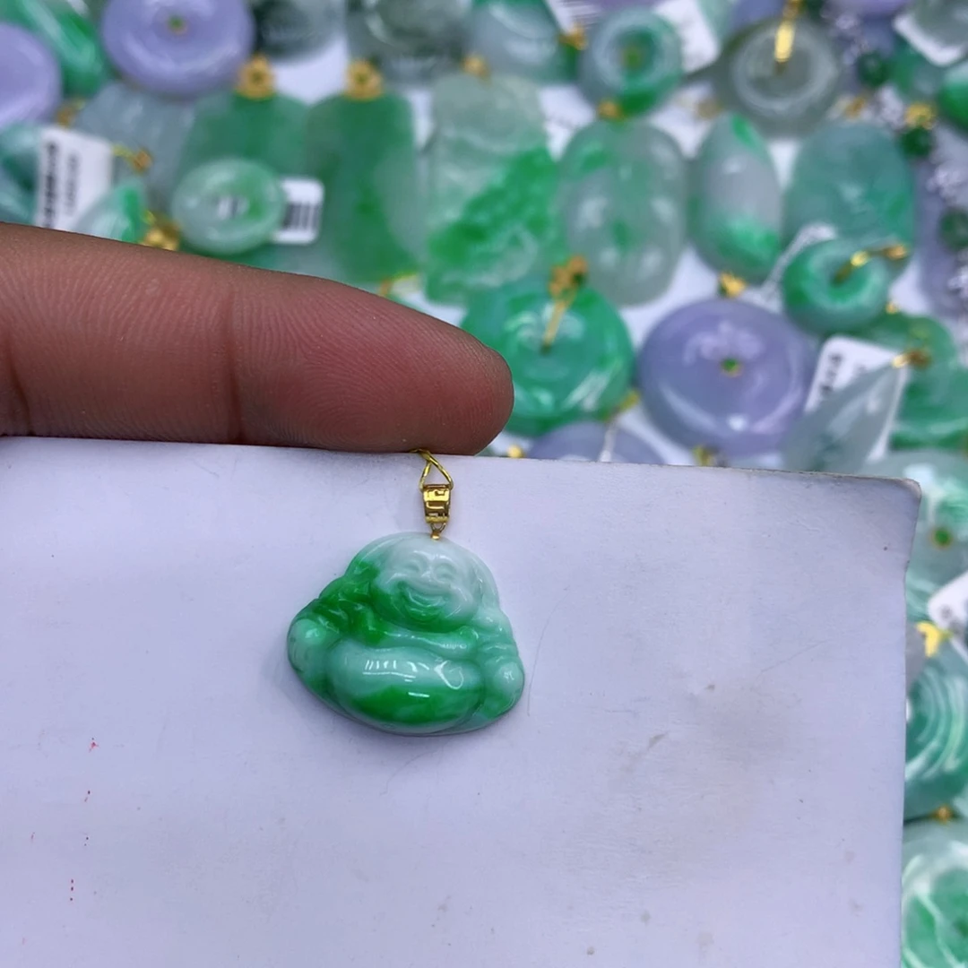 翡翠18K金镶嵌颈饰11111111