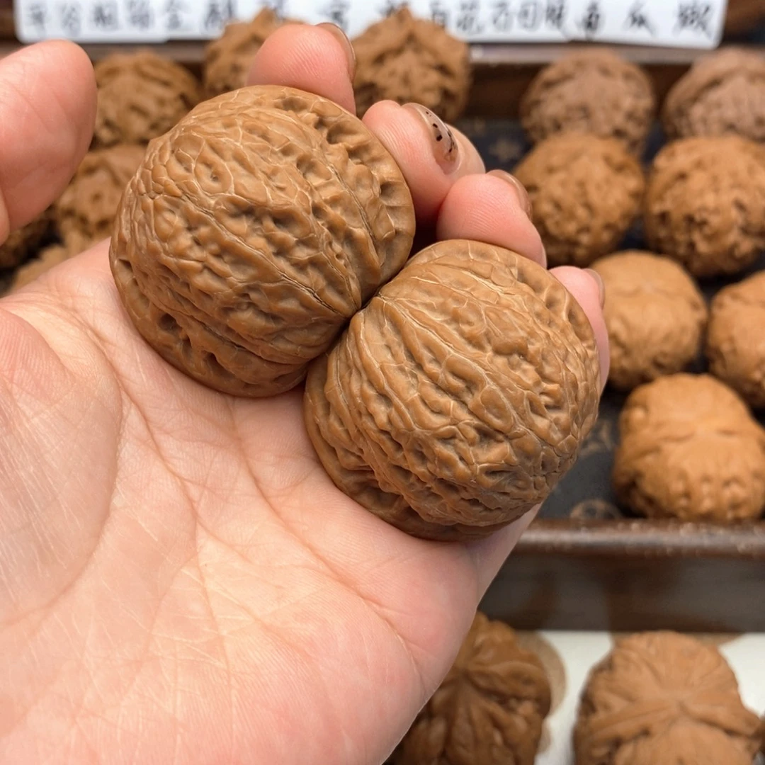 屮***䂖把件文玩核桃544号铁锤妹妹