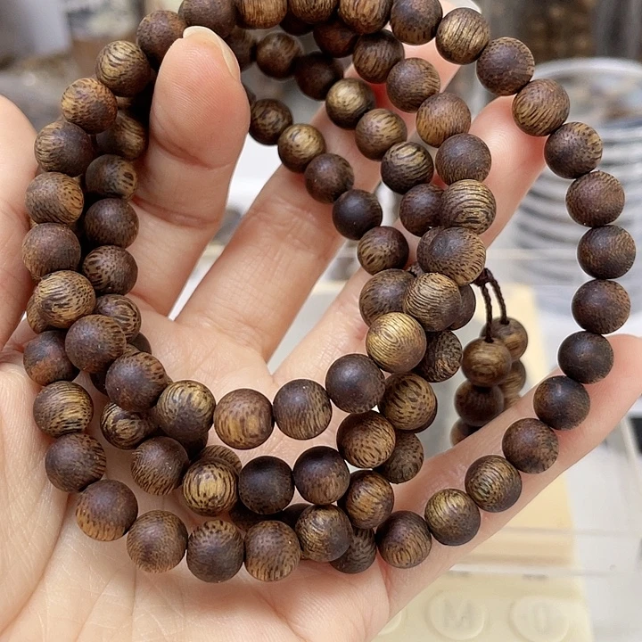 沉香手串7mm8g多圈