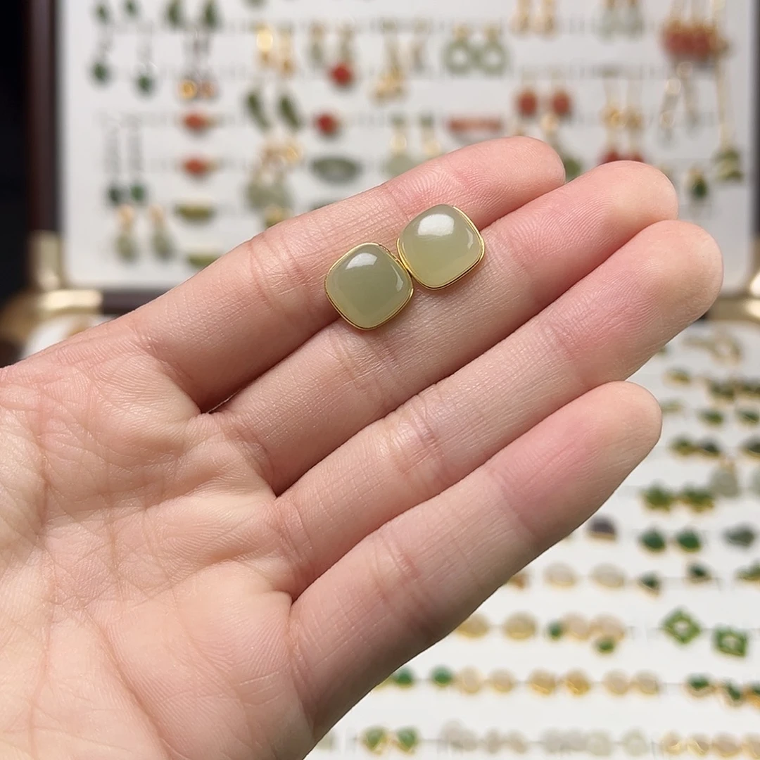 银S925镀金镶嵌和田玉耳饰