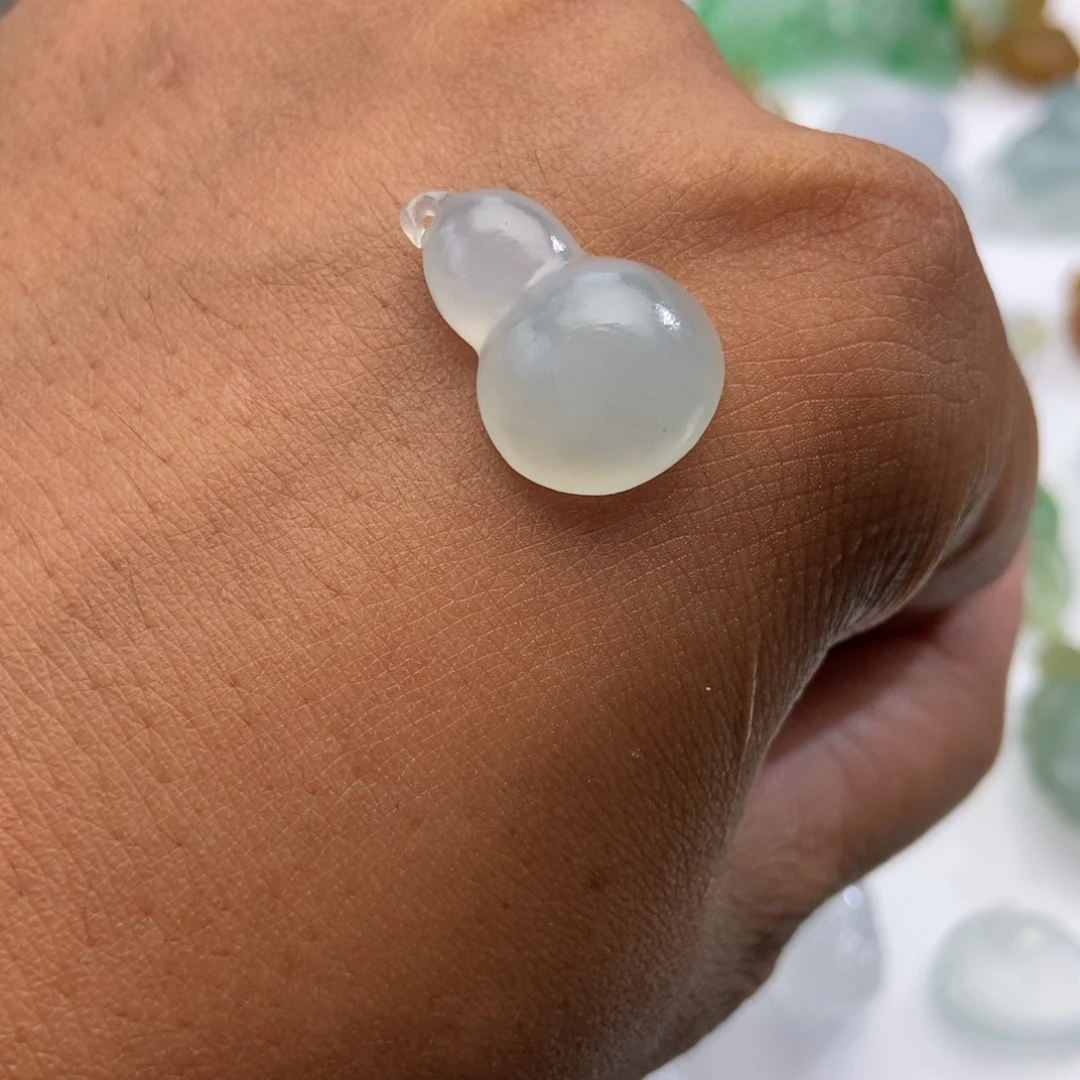 未镶嵌定制翡翠葫芦