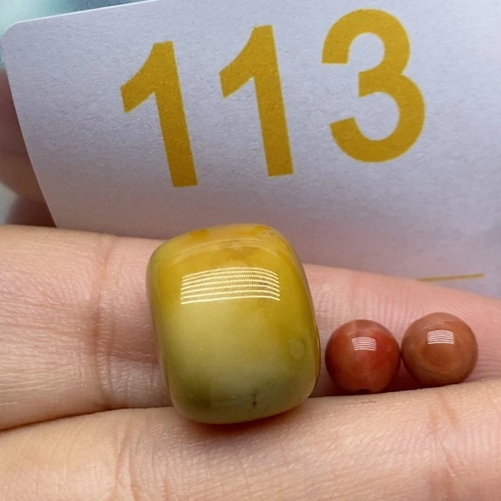 南红玛瑙未镶嵌珠宝奇石