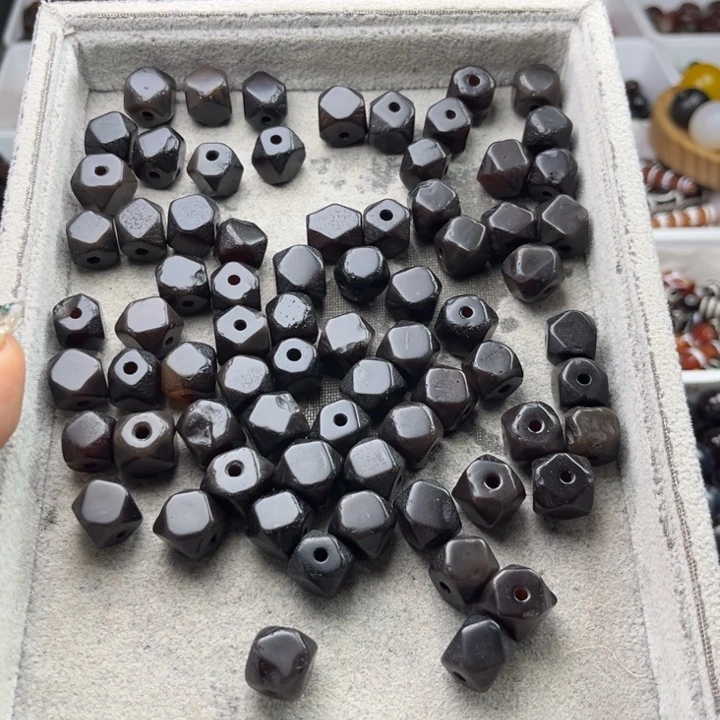 琉璃非金属6元随机一颗