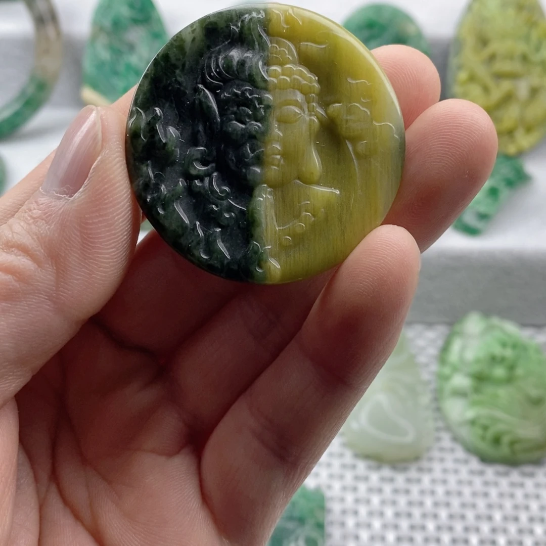 独山玉未镶嵌颈饰