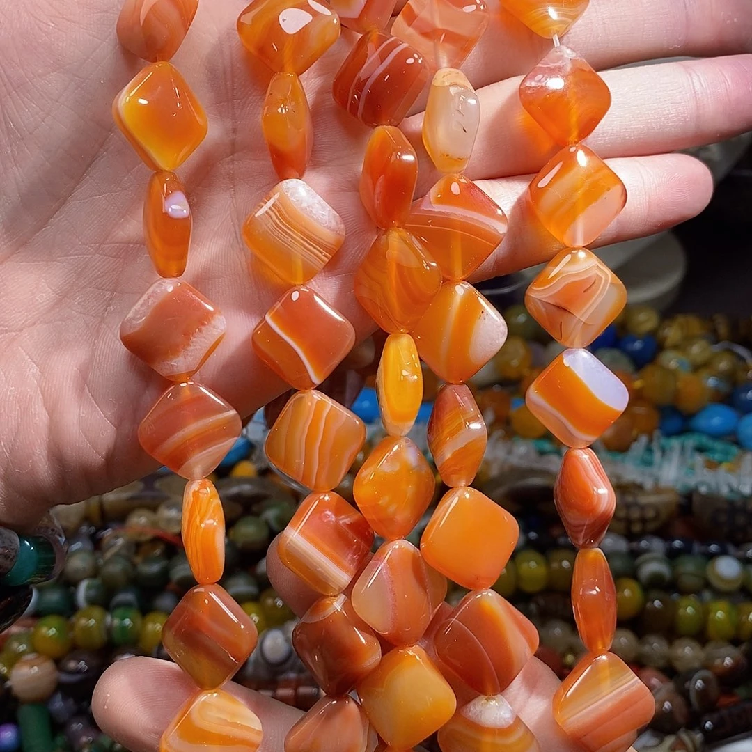 石英质玉未镶嵌，缠丝玛瑙对角16mm，