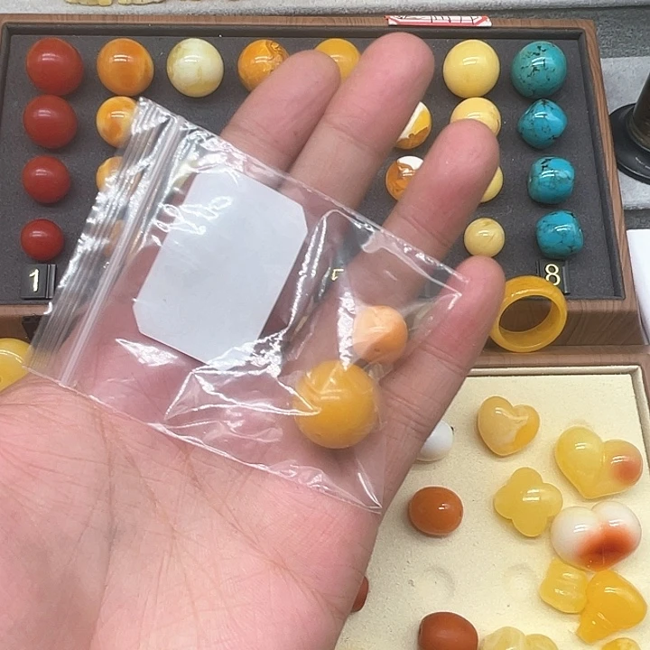 琥珀未镶嵌裸石鸡油黄单珠