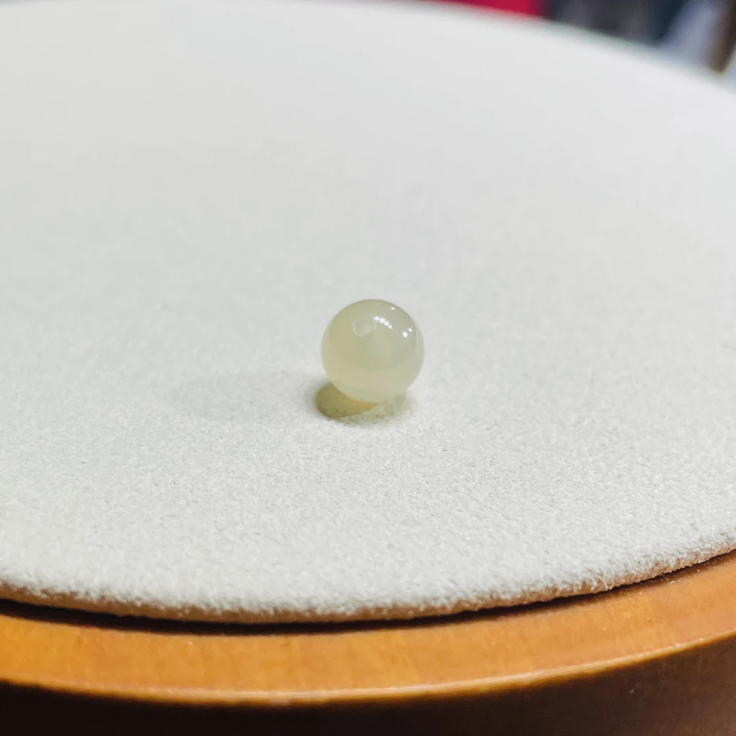 名翠缘翡翠  淡黄圆珠放漏价(不退换)卡6