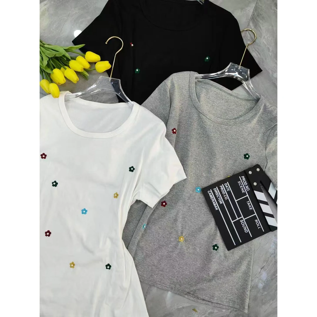 季公子2025夏季新款刺绣小花打底85076