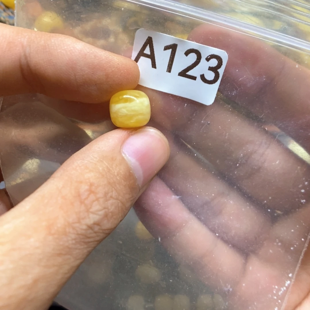 h***1裸石蜜蜡未镶嵌质检
