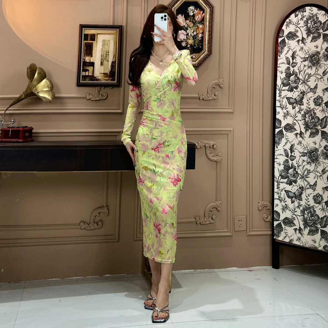 2025春夏款网纱轻奢V领长袖碧空如洗显瘦包身时尚百搭连衣裙长裙