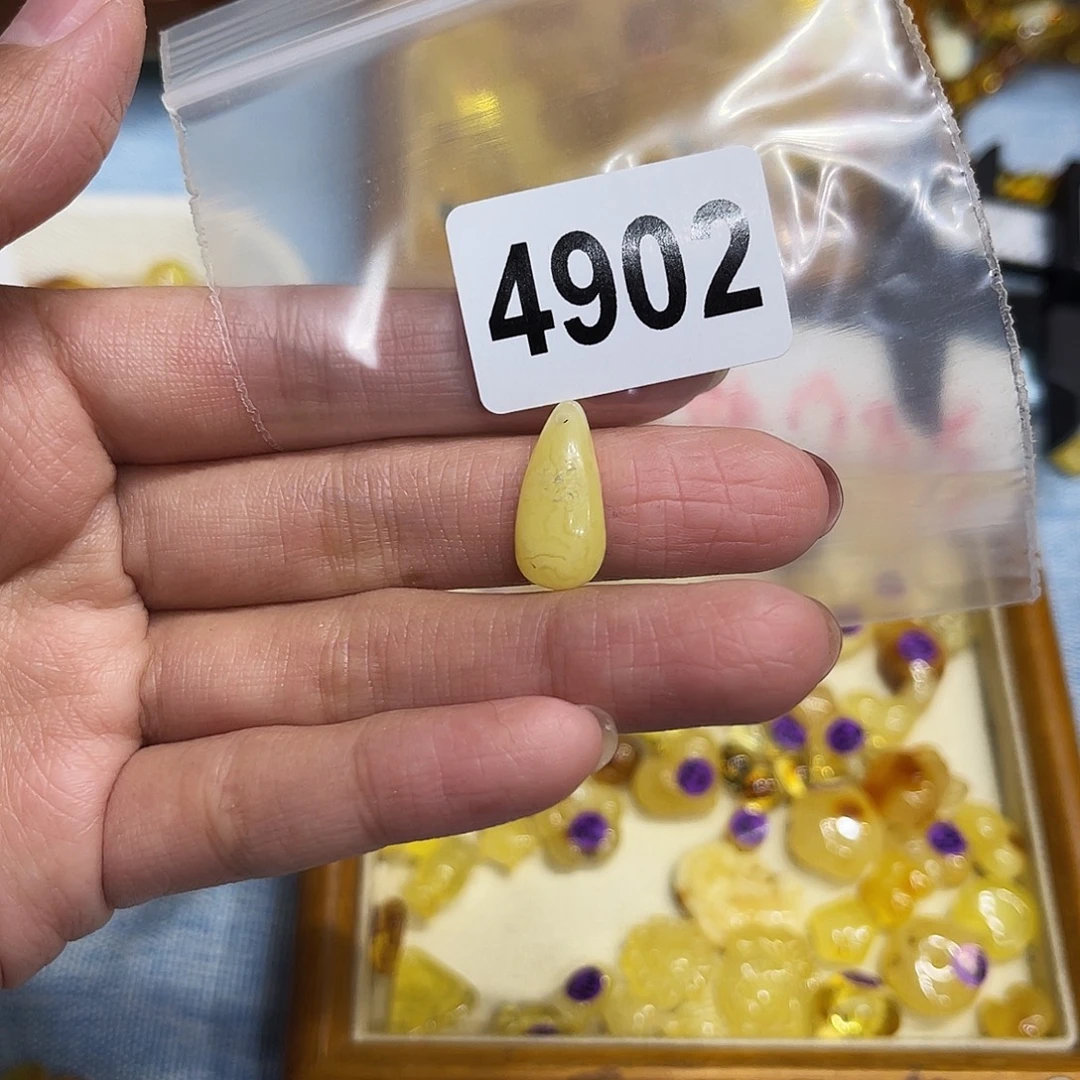 琥珀未镶嵌珠宝奇石