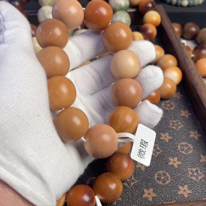 菩提根/象牙果吊坠吴*莹