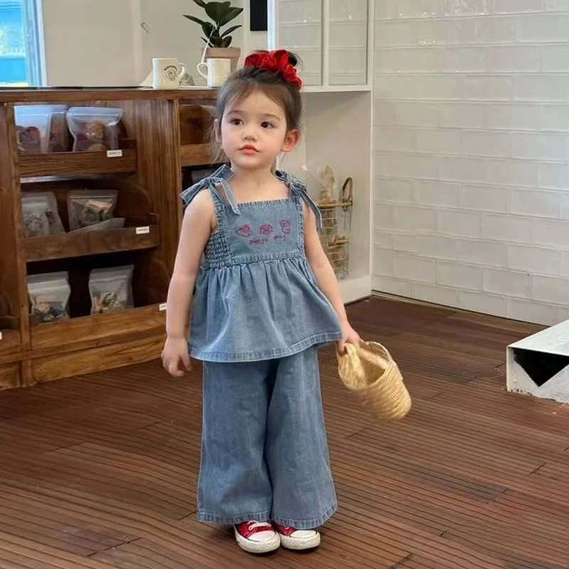 2025年女童蓝色卡通牛仔套装