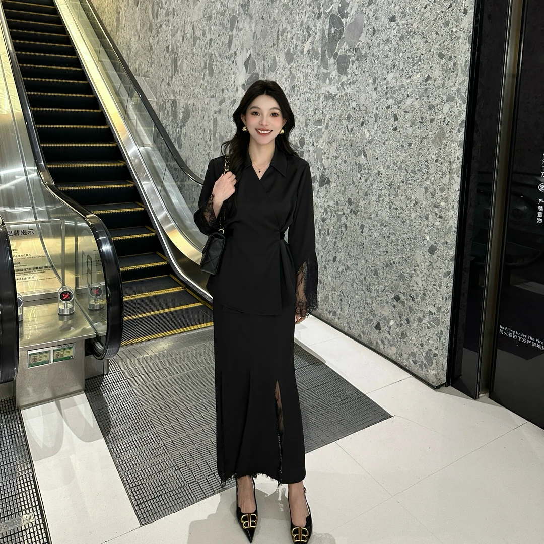 【猫七七】2025春季显瘦气质时尚黑色缎面蕾丝套装Q51TZ146